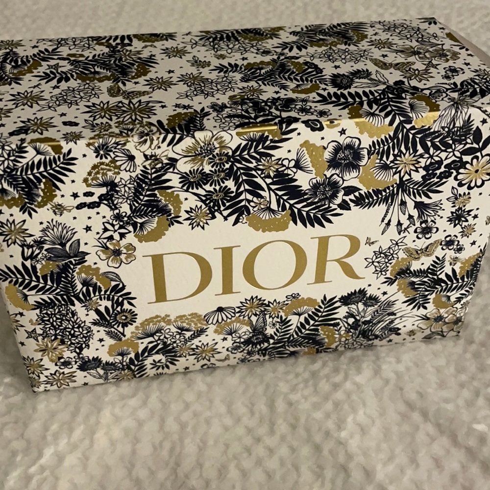 Gorgeous Blue Velvet Dior Set